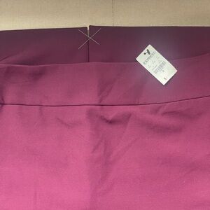 Express Burgundy Pencil Skirt – Size 8 – Workwear Office Career – NWT